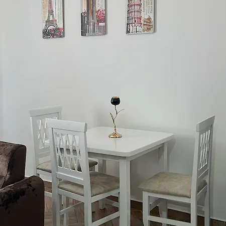 Guest Pro Albania Apartment Tirana Exterior photo